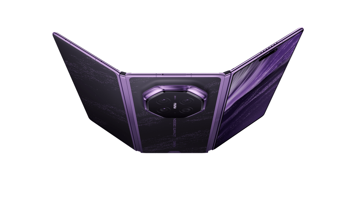 Official model image: Huawei Mate XT 2 ULTIMATE DESIGN — hero